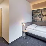 B&B HOTEL Lippstadt 3*